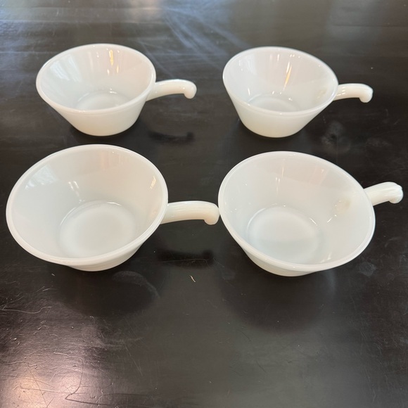 Anchor Hocking Other - Set of 4 Vintage Anchor Hocking Fire King Milk Glass White Bowls With Handles